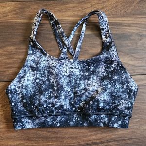Lululemon Black & White Print Crossback Sports Bra Size 4 - Padded